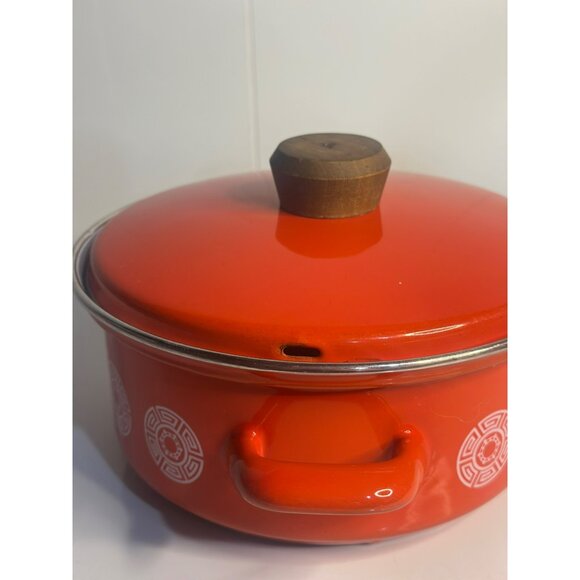 VTG Epicure Enamelware Stock Pot - 6" Orange w/ Wooden Knob Lid Retro MCM - Picture 6 of 7